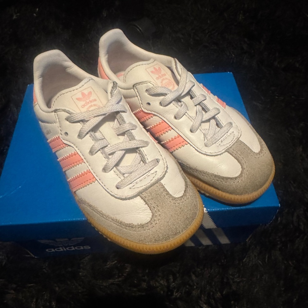 Adidas White and Pink Sneakers with Classic Silhouette